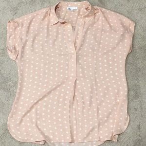 Beautiful Dr2 by Daniel Rainn shirt. Never worn